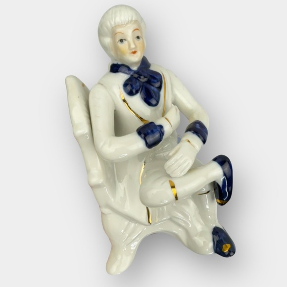 Vintage Porcelain Seated Couple Figurines with Table Blue White Gold Trim - Picture 15 of 16